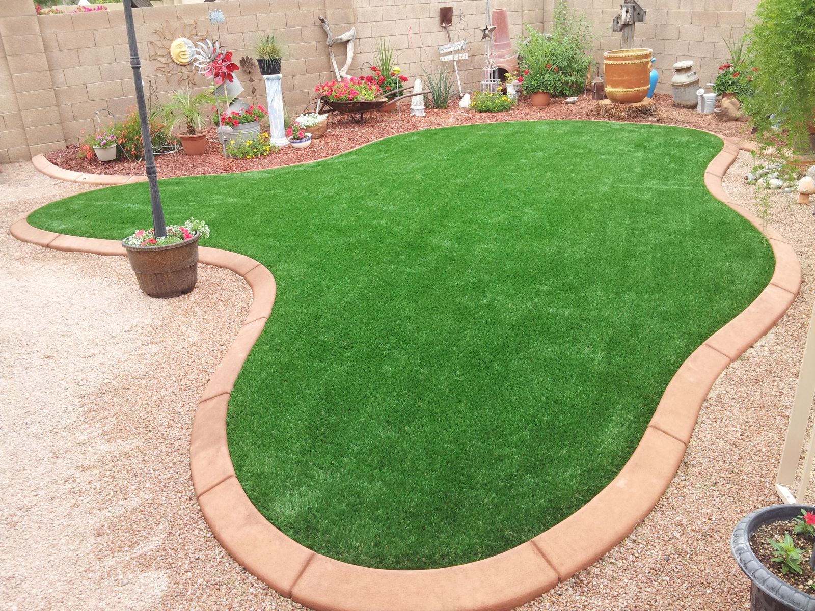Get Help From the Best Fake Grass Installers in Mesa, AZ