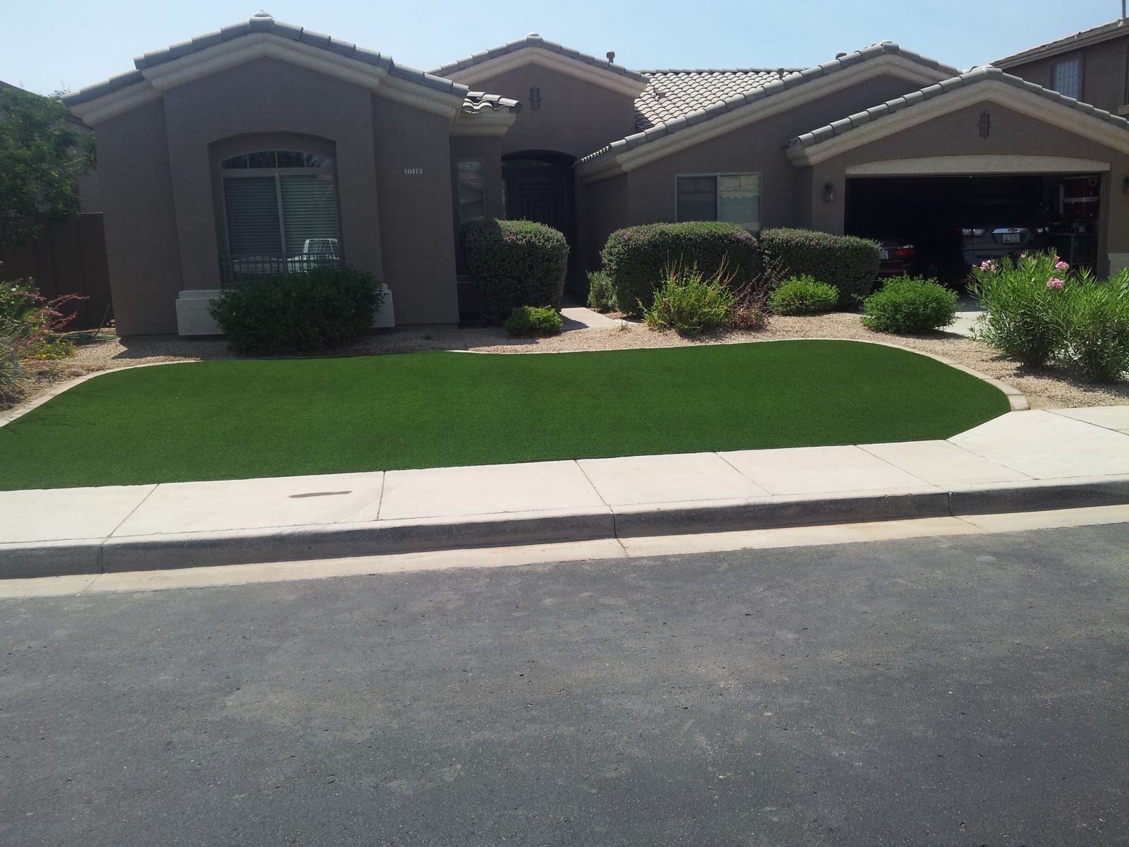 A Guide For Installing Gilbert Artificial Turf on Concrete